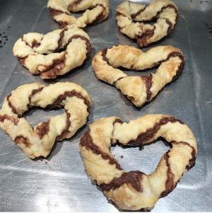 AA6389A1-5C34-4664-95C4-AD875CE2AD52